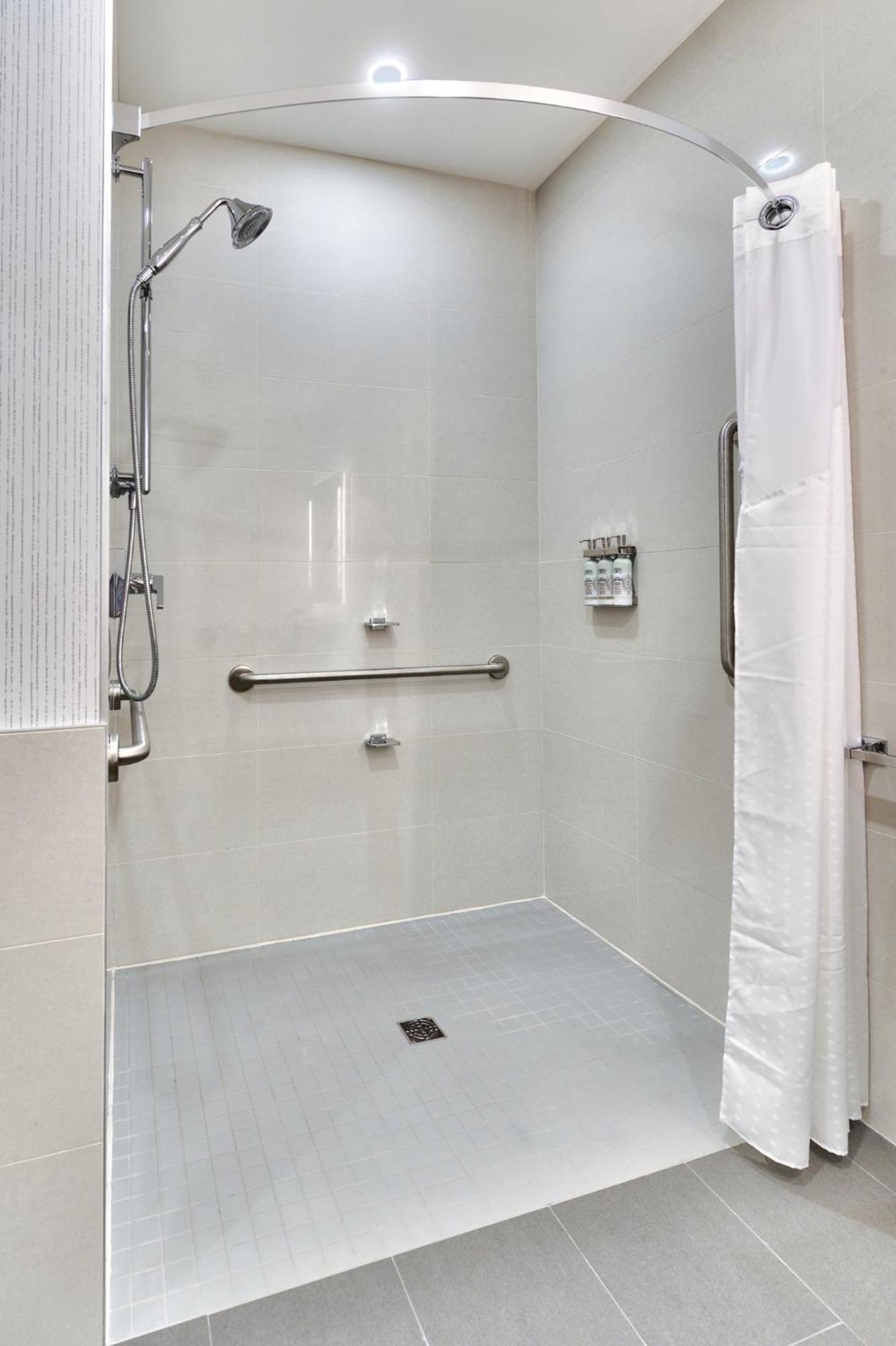 Holiday Inn Express & Suites - Trois Rivieres Ouest By Ihg Esterno foto